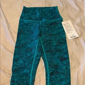 Lululemon Wunder Under High Rise Tight size 2 NWT